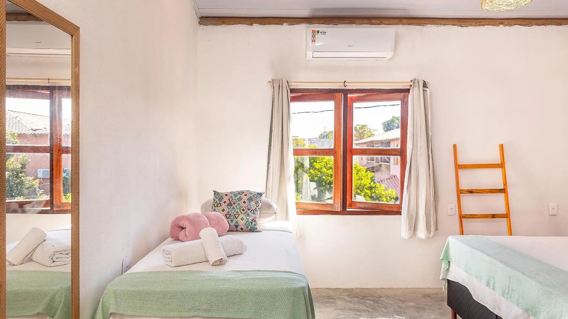 Quarto em Acomodações Particulares Caraiva - Pousada Vila Rosa - Suites
